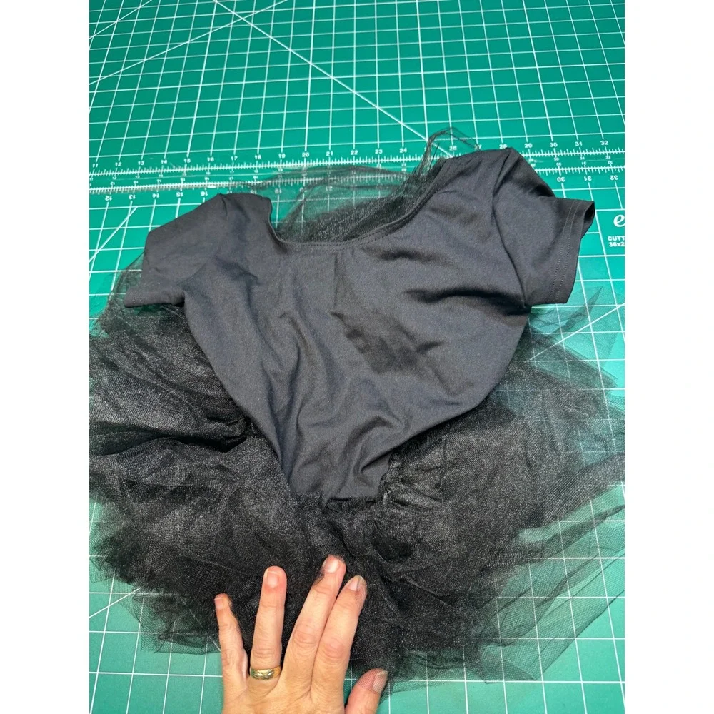 Capezio Girls Black Short Sleeve Tutu Leotard Ballet Dance Dress Size Medium M
